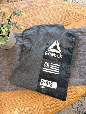 Reebok Gray and Black Graphic Tee